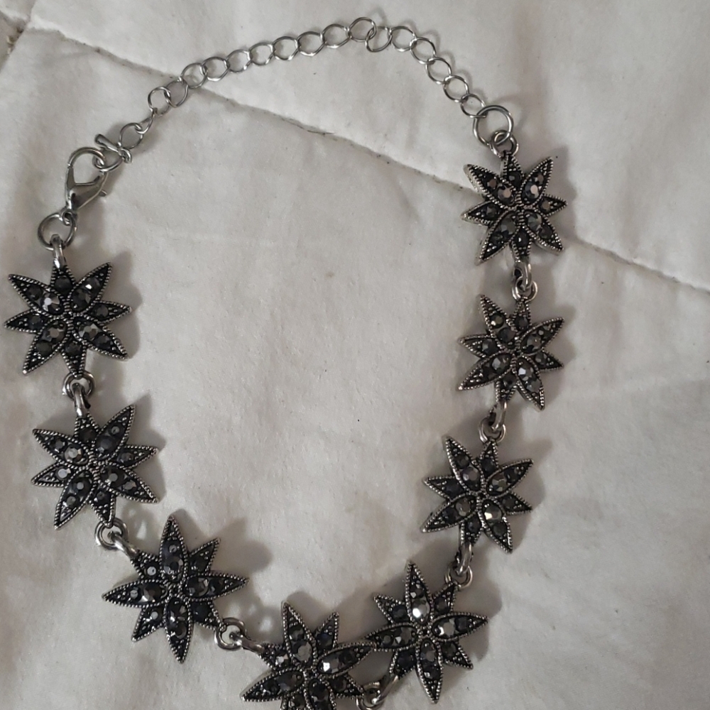 Starburst adjustable bracelet